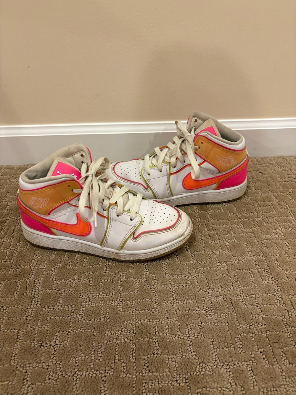 Nike Air Jordan Pink and Orange Size 4.5